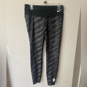 NWOT Nike Dri-fit Leggings- COLTS-NFL Team Apparel Size Medium